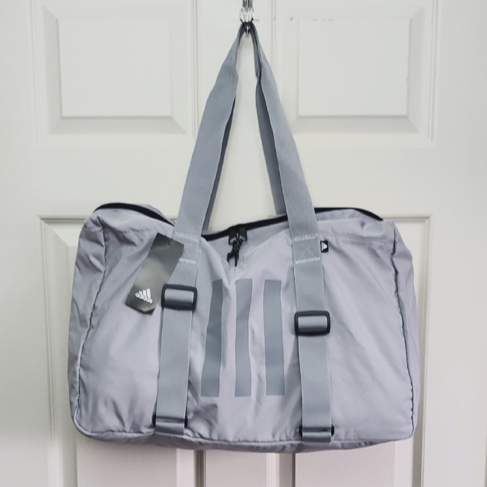 Brand New Adidas Tailored for Her Yoga Travel Bag - Picture 3 of 15